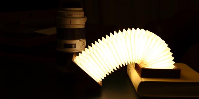 Orilamp Foldable Smart Lamp  |  Ton Barbier